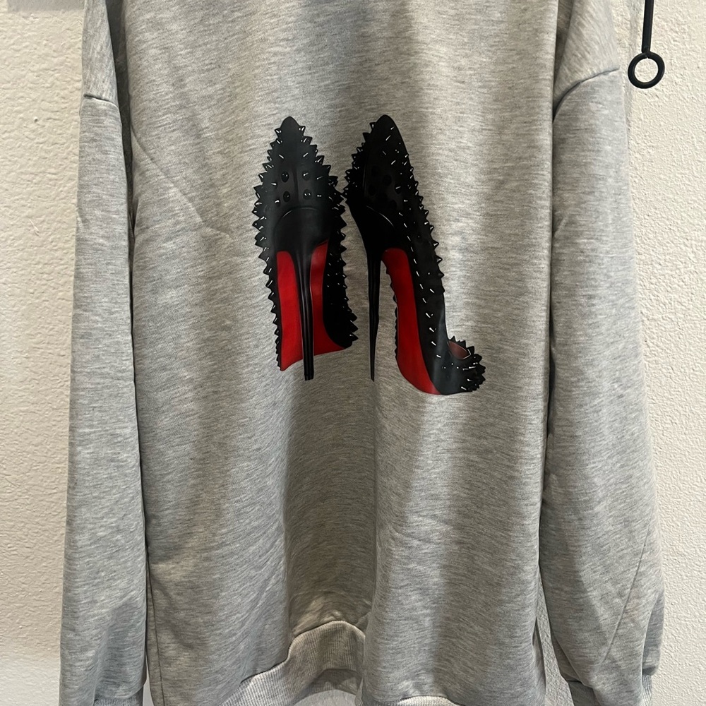 Brand new spiked high heel sweatshirt - Picture 4 of 5